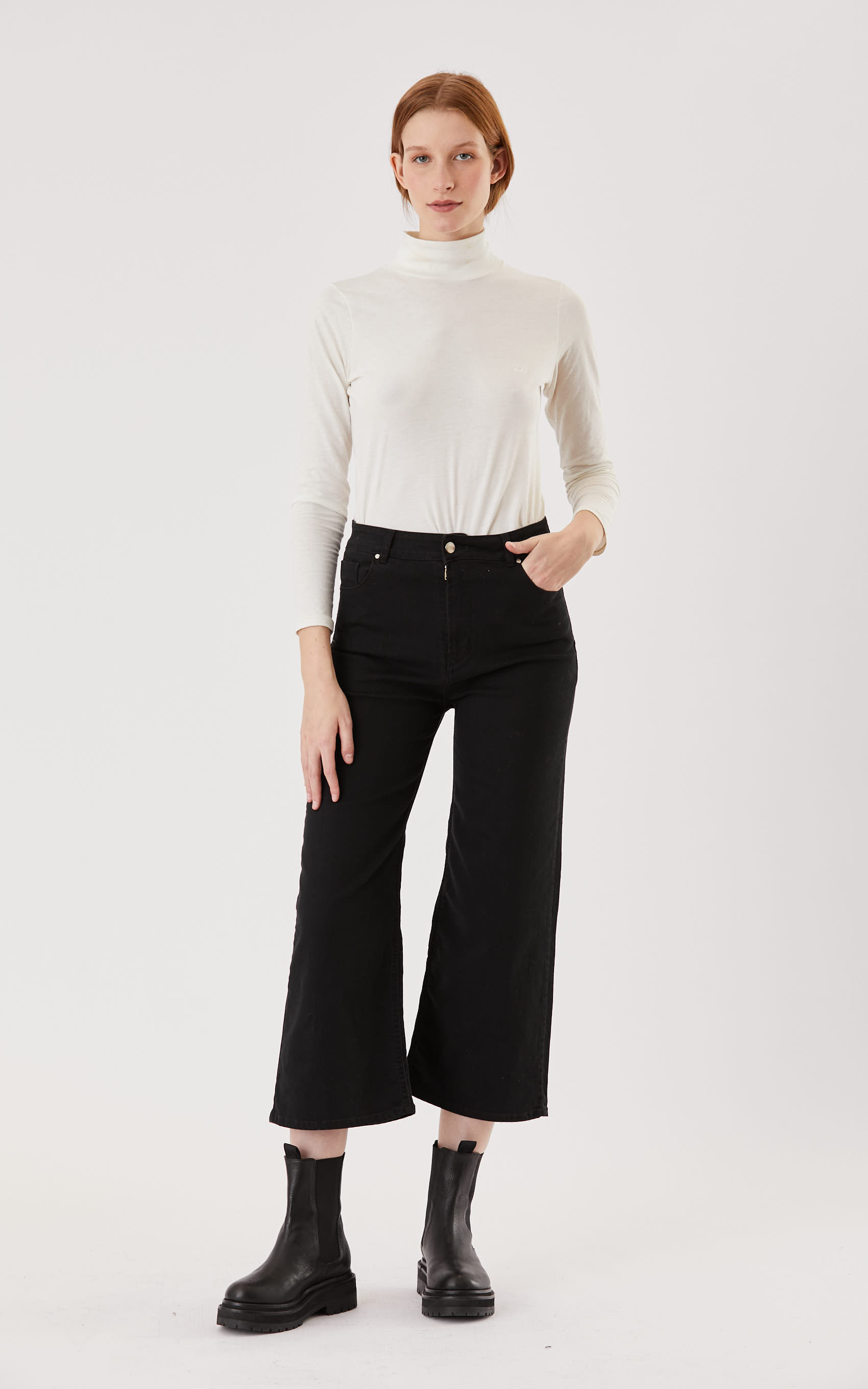 Oxford Crop Nina